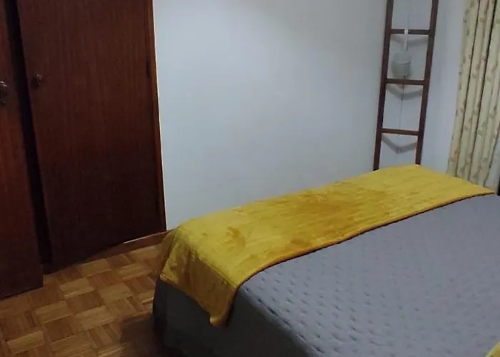 アパート Fazunchar